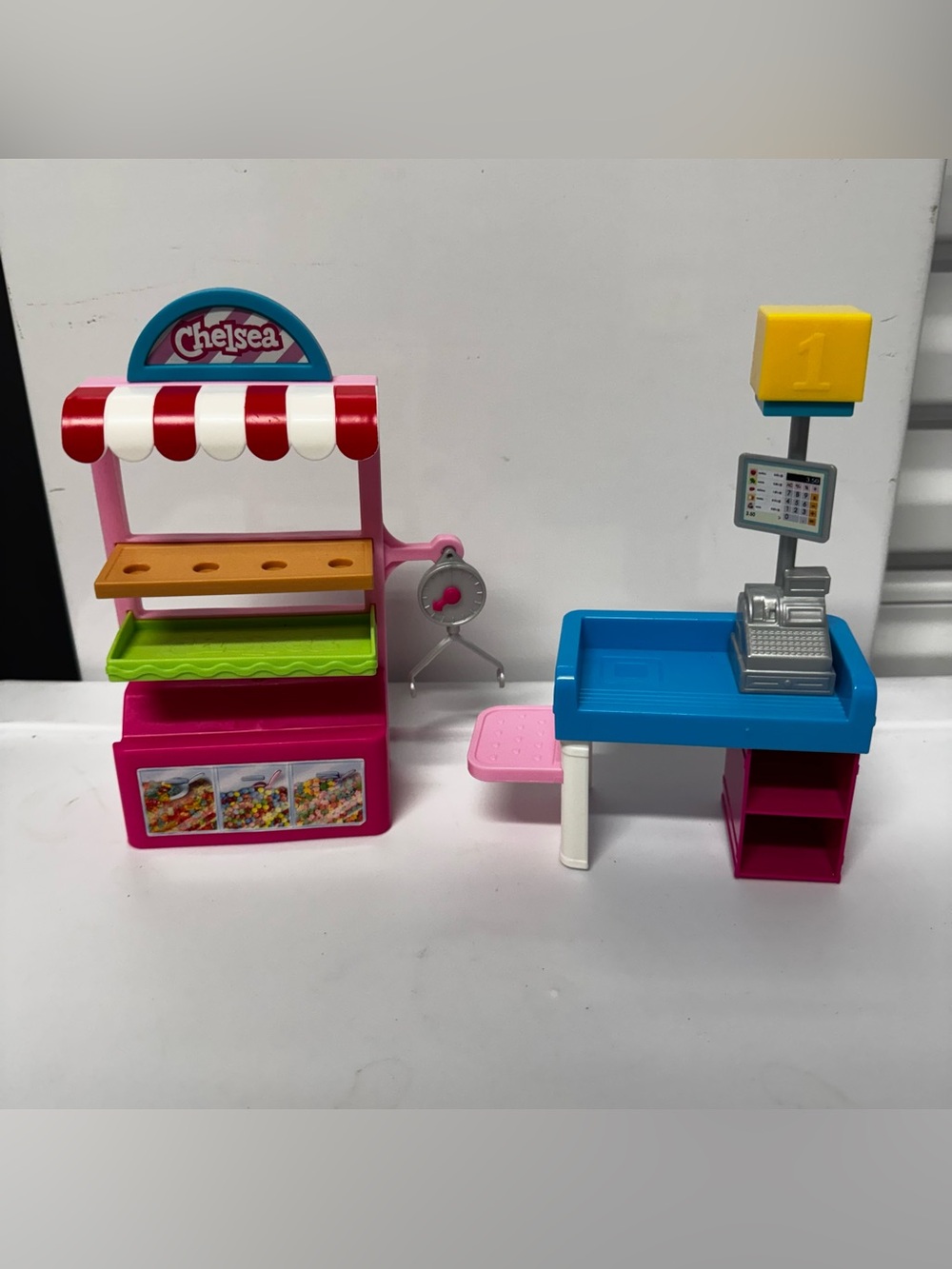 Barbie Chelsea Pink, Blue & Yellow Market Stand Playset